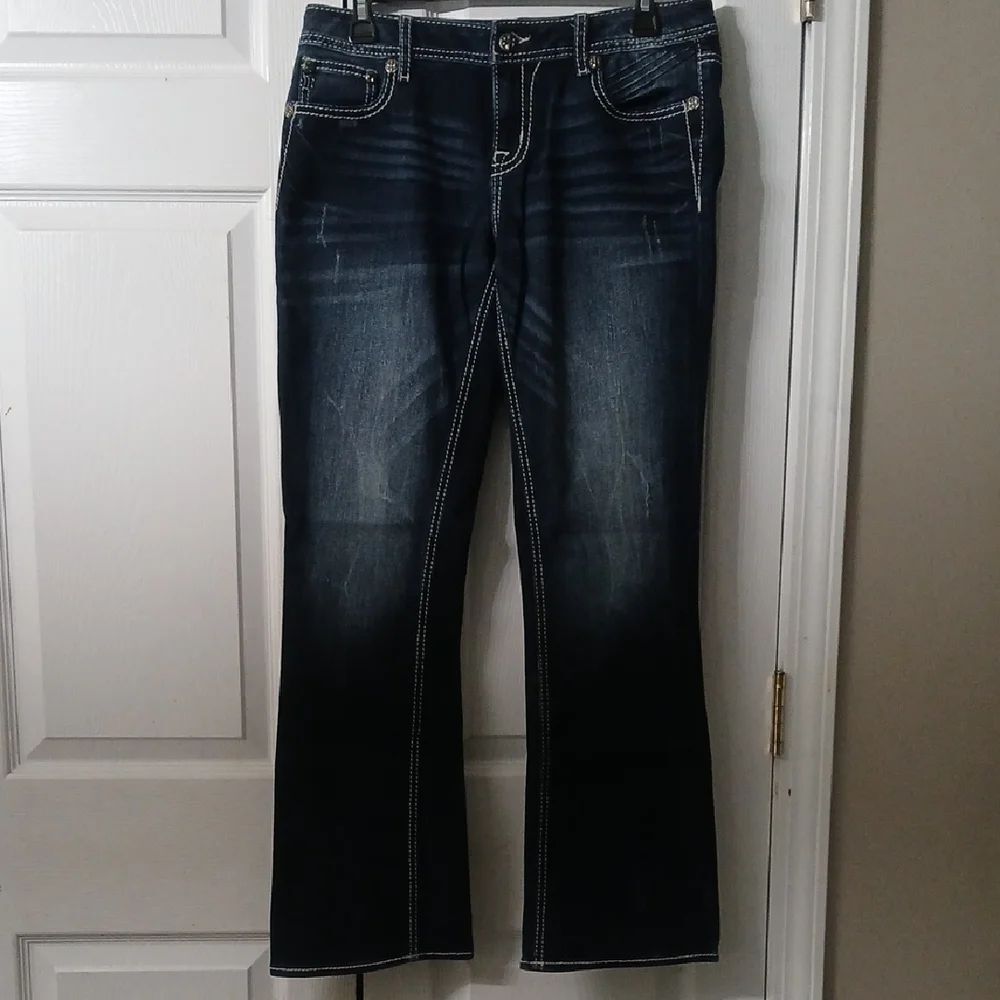 Miss Me darkwash  standard boot jeans Style  ME8865BR Sz 29